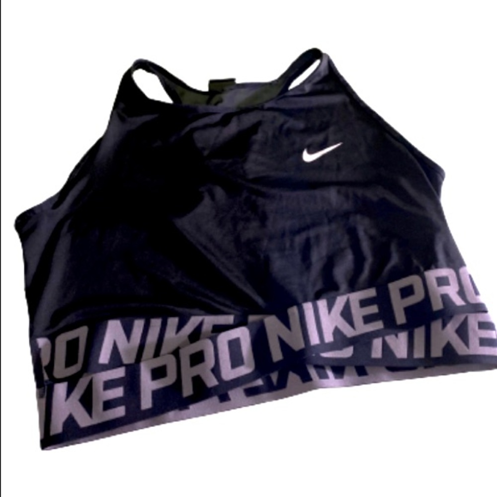 Nike 2X sports bra